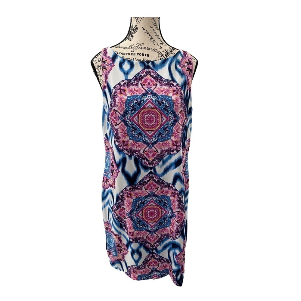 Vince Camuto Sleeveless White Blue Medallion Print Shift Dress Size 12